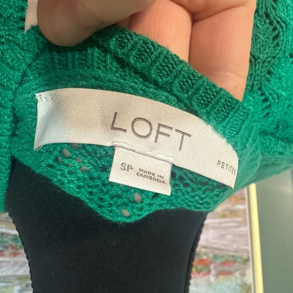 💕LOFT Vibrant Green Crew Neck Sweater size SP - Picture 4 of 4